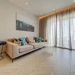 One Bed - Spinola Bay Views In Paceville St Julians Διαμέρισμα Saint Julian's