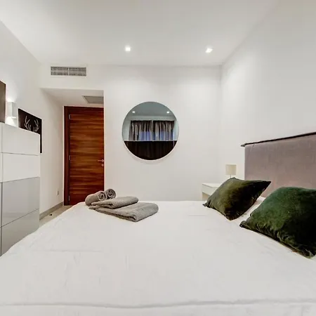 One Bed - Spinola Bay Views In Paceville St Julians Apartment Saint Julian's