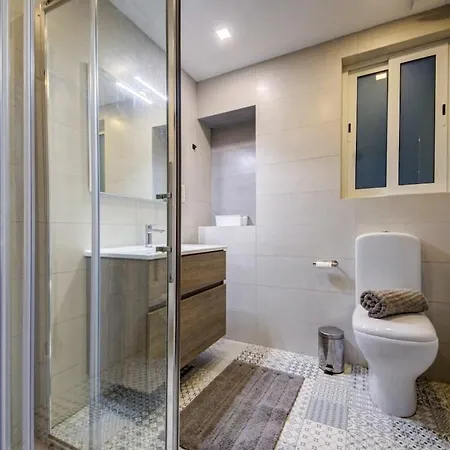 شقة One Bed - Spinola Bay Views In Paceville St Julians سانت جوليان