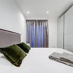 One Bed - Spinola Bay Views In Paceville St Julians *